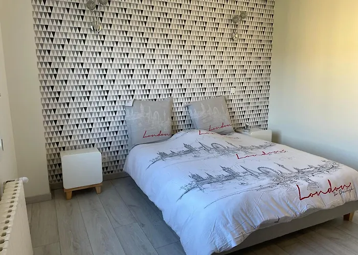 Apartamento Logement Au 1er Etage D'une Maison Avec Jardin